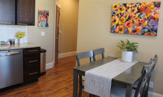 Vine Apartment | 131 Cedar 1 · Enchanting 2BR Haven | Downtown Kalamazoo Gem