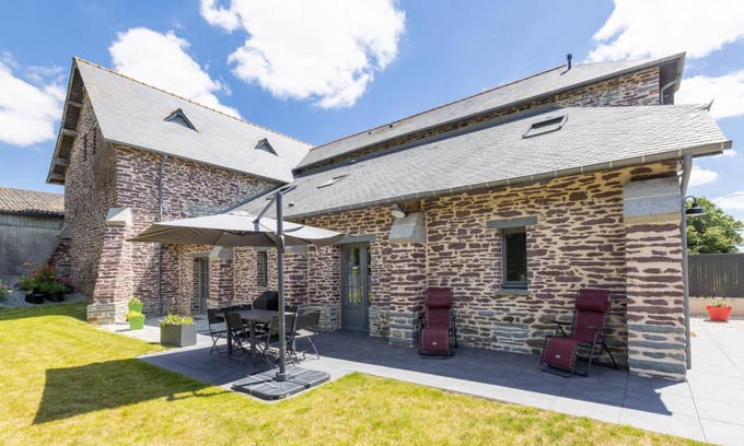 Domloup House | 135 m² Gîte ∙ 3 bedrooms ∙ 6 guests