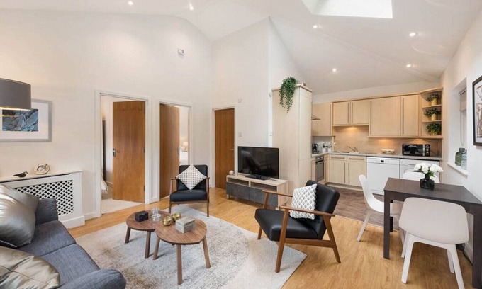 Mortlake House | 138 KGH · Beautiful West London Holiday House
