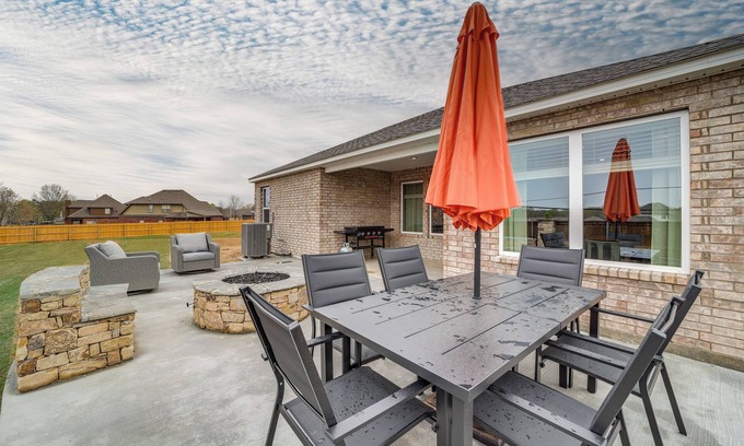 Broken Arrow House | 14 Mi to Tulsa: Home w/Patio in Broken Arrow