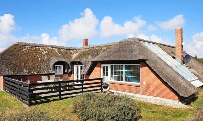 Nørre Lyngvig House | 14 person holiday home in Ringkøbing-By Traum