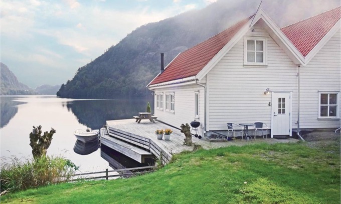 Flekkefjord House | 140 m² House ∙ 3 bedrooms ∙ 6 guests