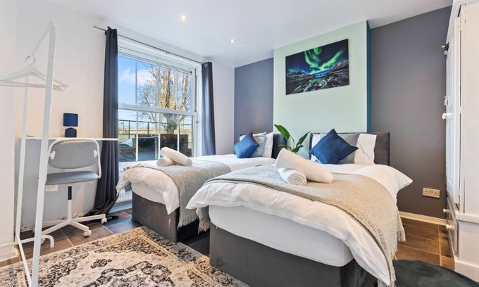 Ferndale House | 140 m² House ∙ 4 bedrooms ∙ 10 guests