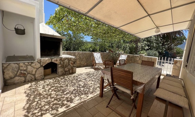 Vrboska House | 140 m² House ∙ 4 bedrooms ∙ 9 guests