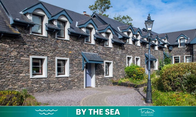 Dingle House | 140 m² House ∙ 4 bedrooms ∙ 8 guests