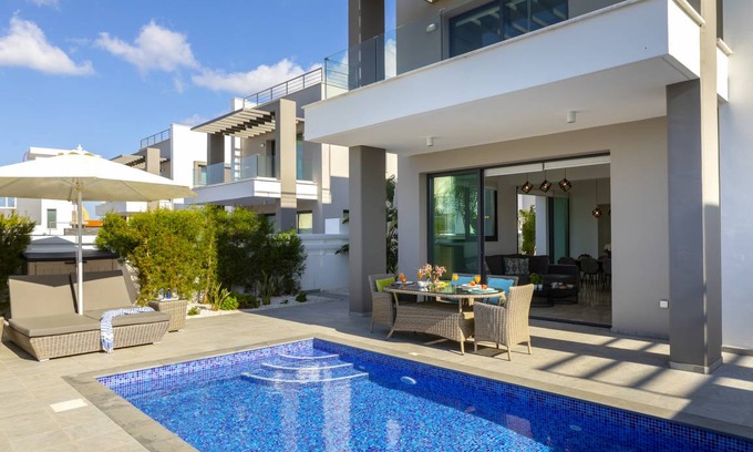 Pernera Villa | 142 m² Villa ∙ 3 bedrooms ∙ 6 guests