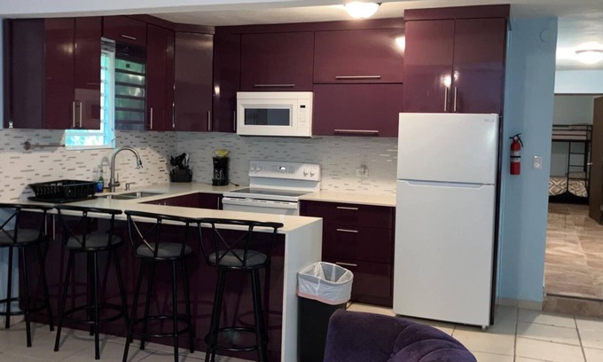 Palmas House | 15 or More Stays-Charming 2 BR-5 Beds -Sleep 10 UNIT 1