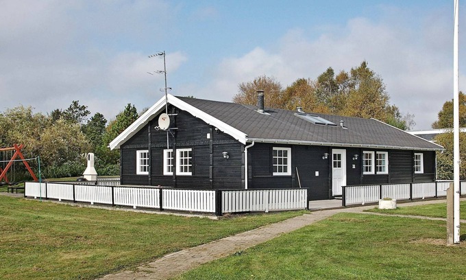 Hou House | 15 person holiday home in Hals-By Traum