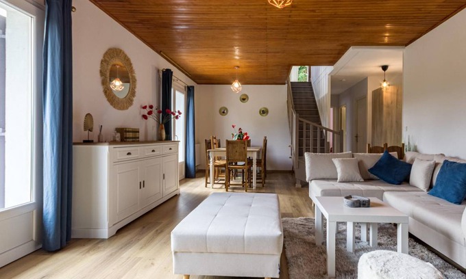 Cervon Cottage | 150 m² Cabin ∙ 2 bedrooms ∙ 8 guests