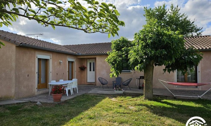 Andouque House | 150 m² Gîte ∙ 3 bedrooms ∙ 6 guests