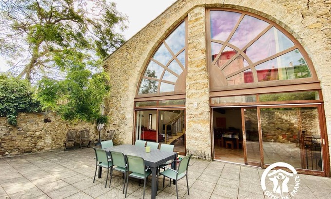 Fontcouverte House | 150 m² Gîte ∙ 4 bedrooms ∙ 6 guests