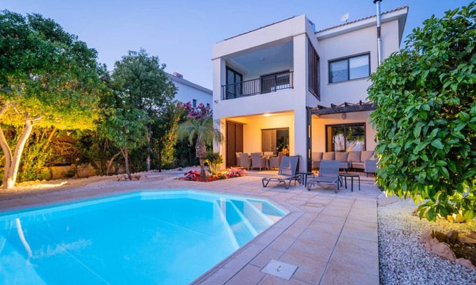 Kouklia Villa | 150 m² Villa ∙ 3 bedrooms ∙ 6 guests