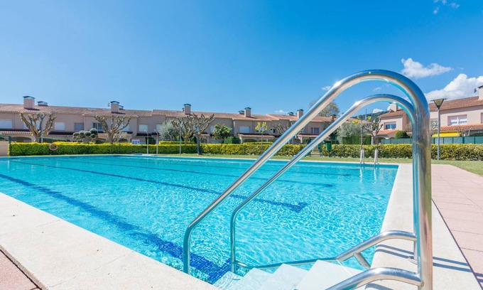 Santa Susanna House | 151 m² House ∙ 4 bedrooms ∙ 8 guests