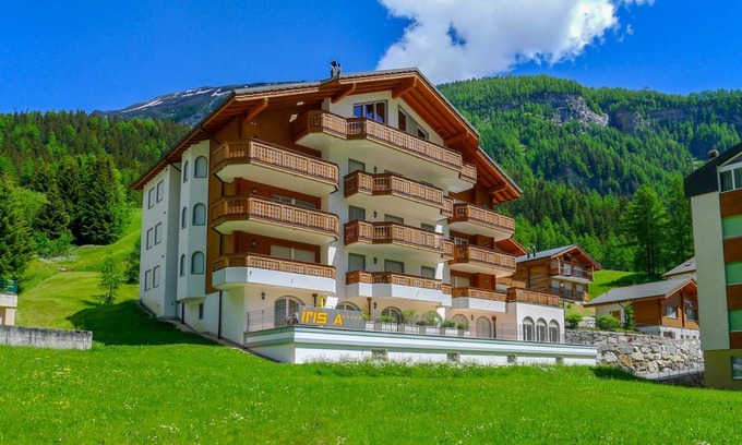 Leukerbad Apartment | 157 m² Apartment ∙ 4 bedrooms ∙ 8 guests