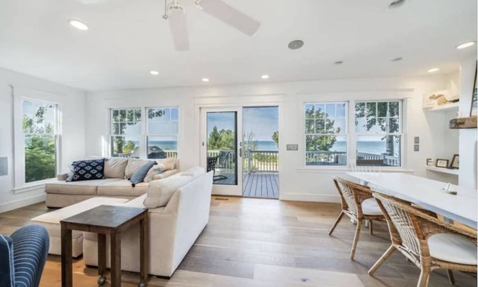 Miami Park House | 158 m² House ∙ 4 bedrooms ∙ 10 guests