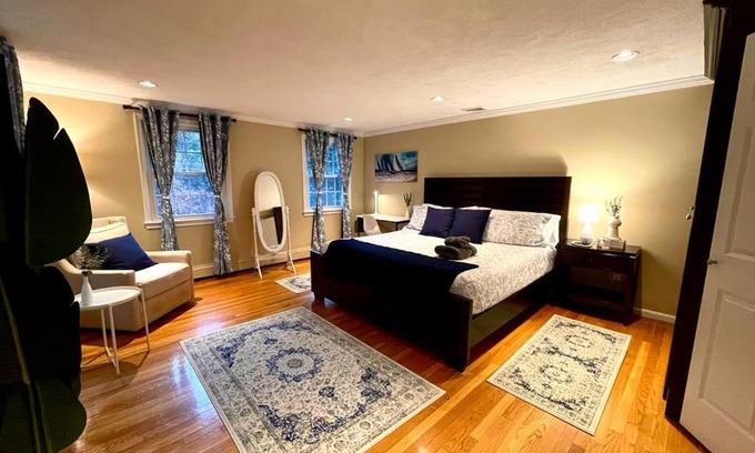 The Lanes House | #16 Extra Large Room with Private Bathroom