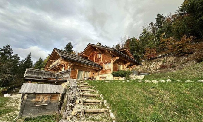 Correncon-en-Vercors Ski Chalet | 160 m² Chalet ∙ 3 bedrooms ∙ 10 guests