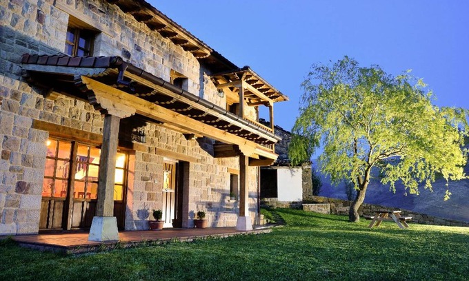 Selaya House | 160 m² House ∙ 4 bedrooms ∙ 8 guests