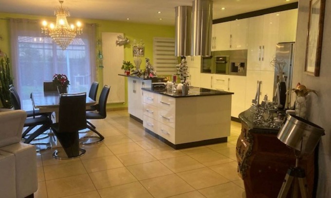 Saint-Brevin-les-Pins House | 1600m from the beach! Beautiful house with SPA and billiards ideal for families