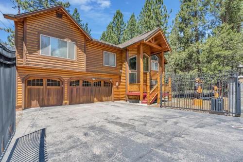 Country Club Estates House | 1603 Bel Aire Circle home
