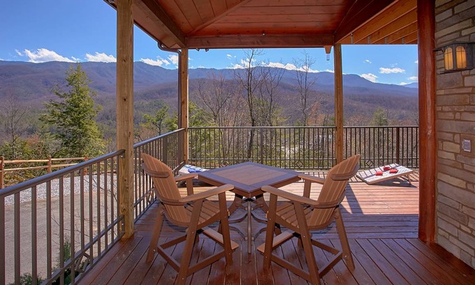 Gatlinburg - Pigeon Forge House | 167 m² House ∙ 1 bedroom ∙ 2 guests