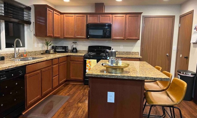 Sedro-Woolley House | 169) Most comfortable beds in Sedro-Woolley!