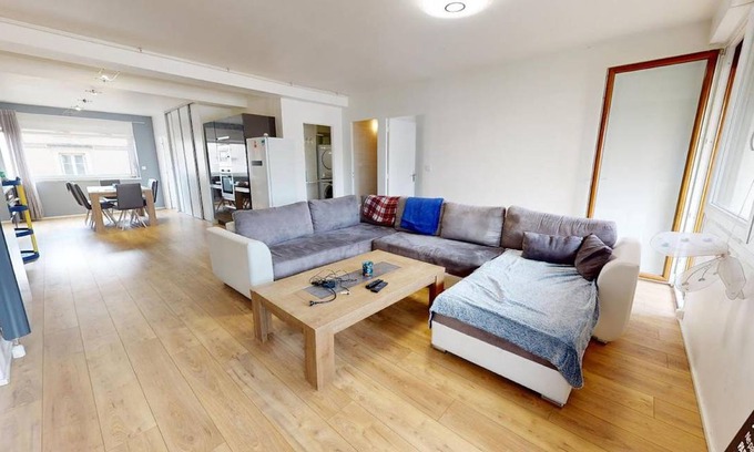 Haussonville-Blandan-Mon Desert-Saurupt Resort | 170 m² Private room ∙ 1 bedroom ∙ 1 guest