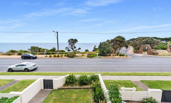 Mornington House | 176 m² House ∙ 3 bedrooms ∙ 7 guests