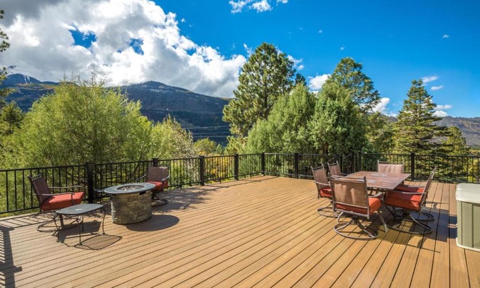 Ridgway House | 177 Blue Tip Drive