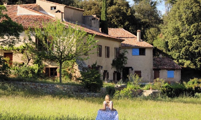 Cotignac Villa | 17th century estate with swimming pool and AC