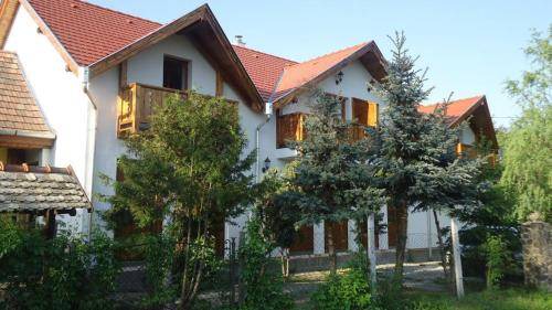 Felsotold Bed & Breakfast | 18 m² Bed and breakfast ∙ 8 bedrooms ∙ 26 guests