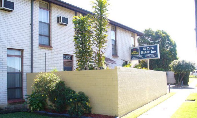 Warwick Farm Hotel | 18 m² Motel ∙ 2 bedrooms ∙ 127 guests