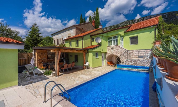 Bribir House | 180 m² House ∙ 5 bedrooms ∙ 10 guests