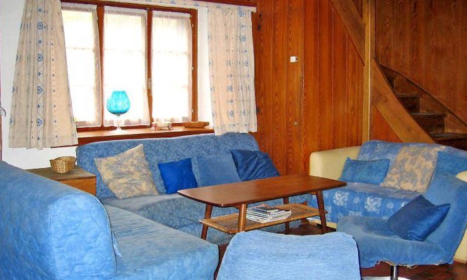 Bruson House | 180 m² House ∙ 7 bedrooms ∙ 16 guests