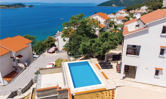 Rab Town House | 181 m² House ∙ 4 bedrooms ∙ 8 guests