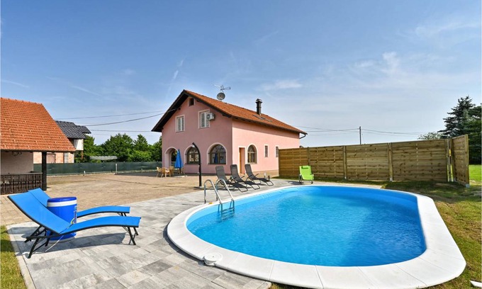 Konjscina House | 181 m² House ∙ 3 bedrooms ∙ 9 guests