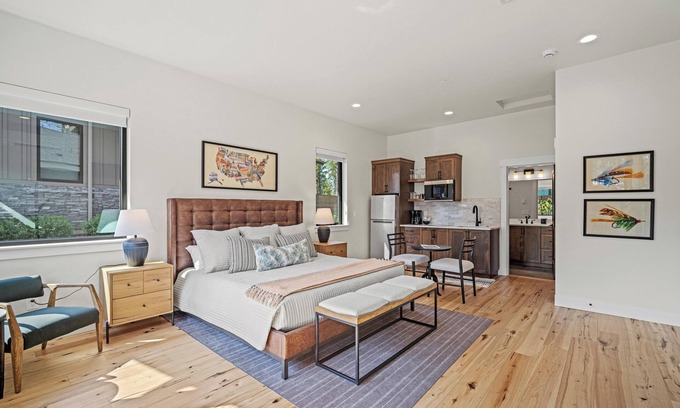 Sunriver Cabin | 18105-2 Forestbrook Loop Studio