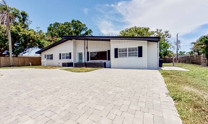 Southgate House | 188 m² House ∙ 4 bedrooms ∙ 8 guests