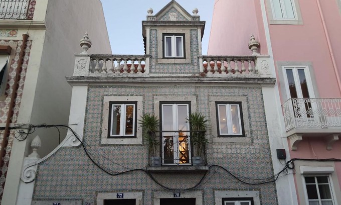 Alcantara Apartment | 1881 Historical duplex Suite