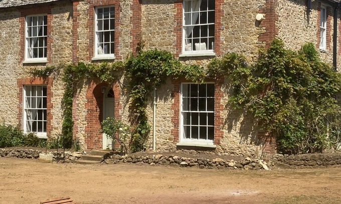 Little Coxwell House | 18th Century Manor House in walled garden in the Cotswolds, dog friendly