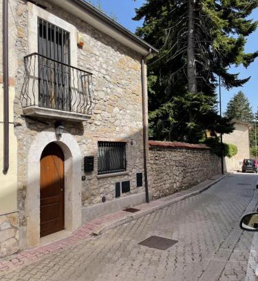 Alfedena House | 18th Century Samnium Stone Residence