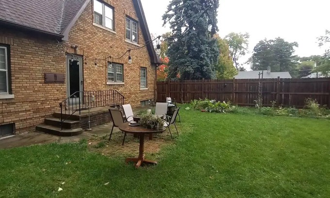 Waukegan House | 1929 charmer