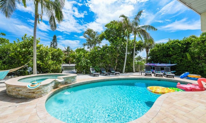 Anna Maria House | 193 m² House ∙ 4 bedrooms ∙ 12 guests