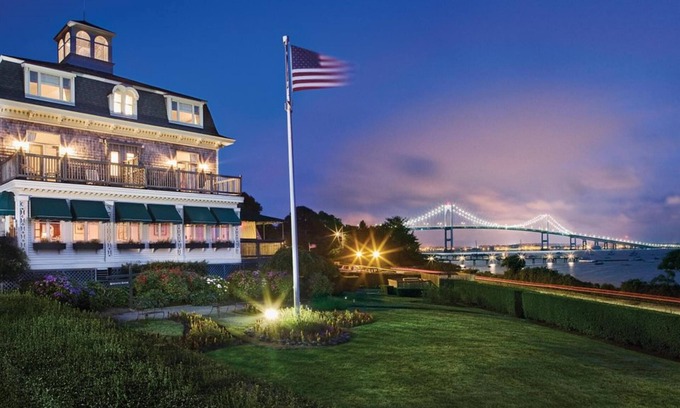 Jamestown Condo | 1BD/Jamestown - Historic Victorian Resort with Lots of Amenities!