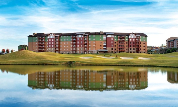Sevierville Resort | 1Bed Deluxe at Great Smokies Lodge!