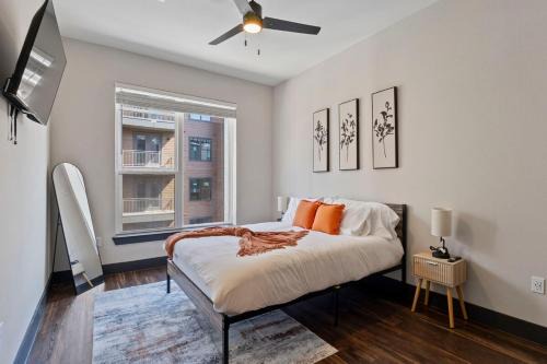 North Burnet Apartment | 1BR Alongside Q2 and Domain With Pool, Gym and Free Parking