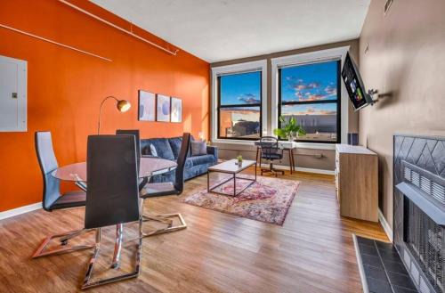 Downtown Cleveland Apartment | 1Br in Heart of Downtown, Sauna, Prime Location