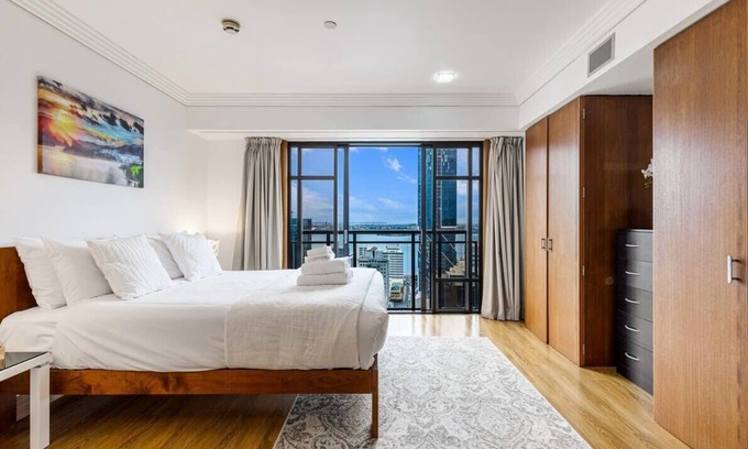 Auckland Central Business District Apartment | 1BR in Prime location+City views by Zodiak Stays