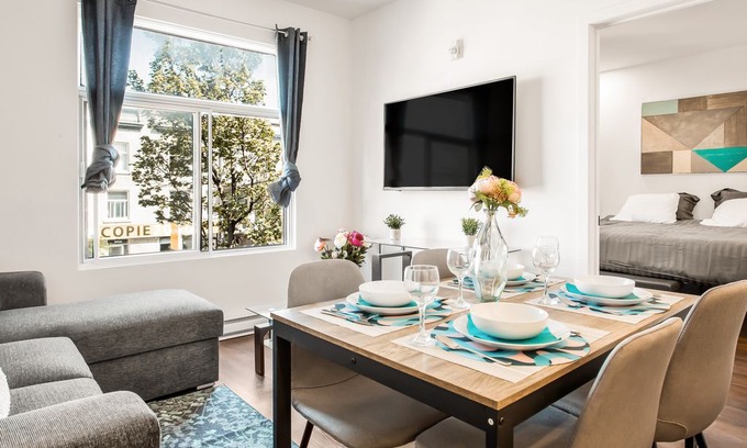 Mile End Apartment | 1Newly renovated one bedroom apartment in the heart of mile end