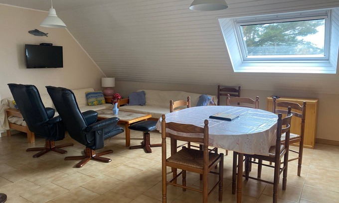 Le Palais Apartment | 1st Floor Apartment with Garden and Parking near Le Palais